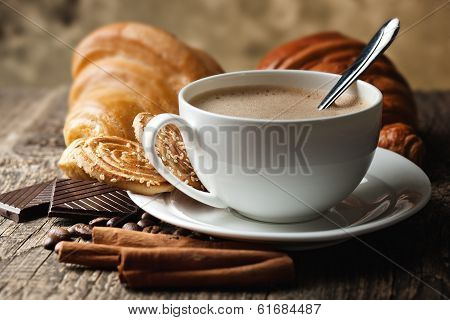 Black coffee, a cup of beans