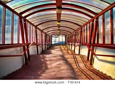 Scalinata che porta verso il basso