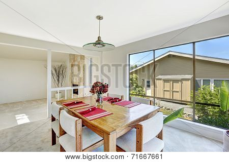 Bright Room With Dining Table Set And Beautiful Window View