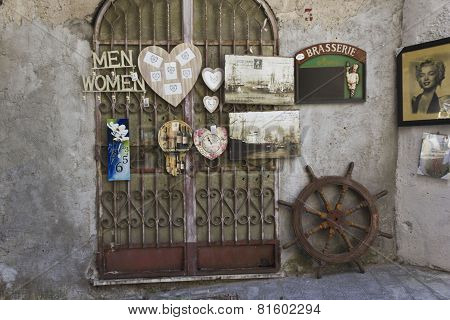 Vintage Shop In Amalfi