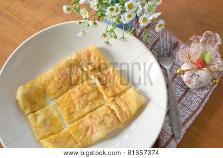 Sweet Roti with beautiful table decoration with wedding souvenir
