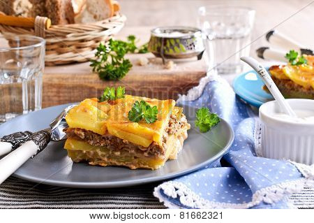 Graten Potatoes And Minced Meat
