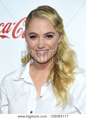 LOS ANGELES - APR 14:  Maika Monroe arrives to the Cinema Con 2016: Awards Gala  on April 14, 2016 in Las Vegas, NV.                