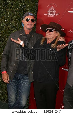 LAS VEGAS - APR 17:  Chad Smith, Robin Zander at the John Varvatos 13th Annual Stuart House Benefit at the John Varvatos Store on April 17, 2016 in West Hollywood, CA