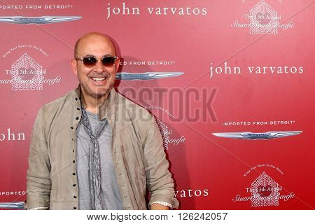 LAS VEGAS - APR 17:  John Varvatos at the John Varvatos 13th Annual Stuart House Benefit at the John Varvatos Store on April 17, 2016 in West Hollywood, CA