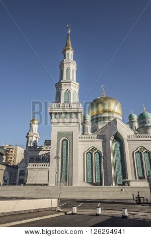 Moscow Cathedral Mosque - the main mosque in Moscow one of the largest and highest mosque in Russia and in Europe.