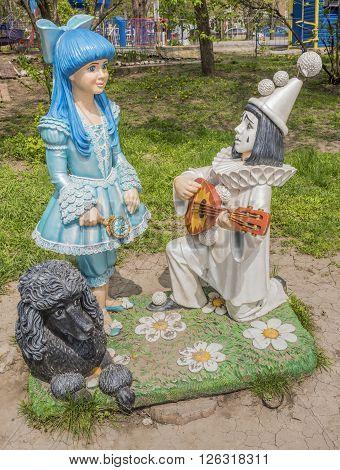 ROSTOV-ON-DON RUSSIA- APRIL 11- Malvina Pierrot and Artemon in Gorky Park on April 11; 2016 in Rostov-on-Don