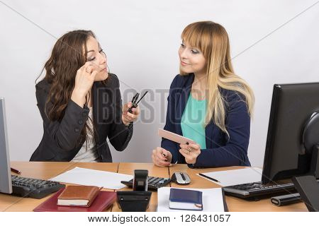 Office Workers Talking Animatedly About Cosmetics At Your Desk