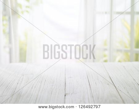 close-up look at wooden with morning bright