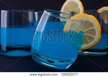 Blue Cockatil
