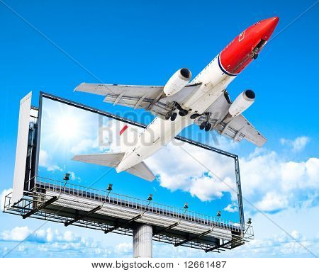 ビルボード ポータルを介して飛行機に来た