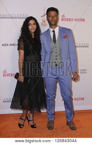 LAS VEGAS - APR 15:  Manuela Testolini, Eric Benet at the  23rd Annual Race To Erase MS Gala at the Beverly Hilton Hotel on April 15, 2016 in Beverly Hills, CA