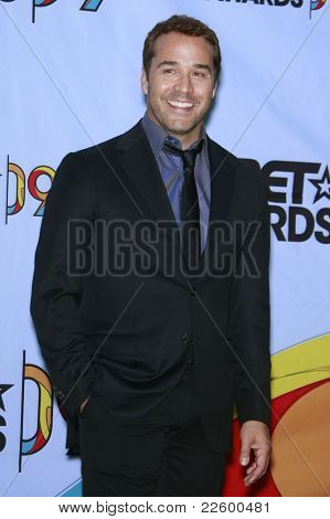 LOS ANGELES - JUN 28: Jeremy Piven v tiskové místnosti na 2009 BET Awards konala v svatyně Audit