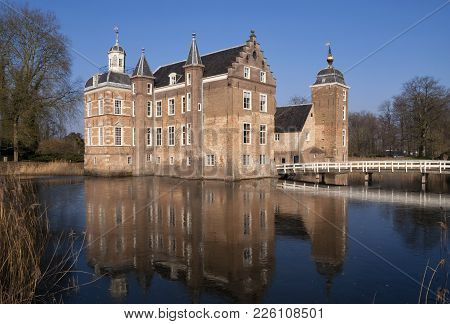 Ruurlo Castle In The Dutch Village With The Same Name Reflecting In The Surrounding Pond