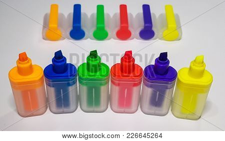 Lined Up Highlighter Markers