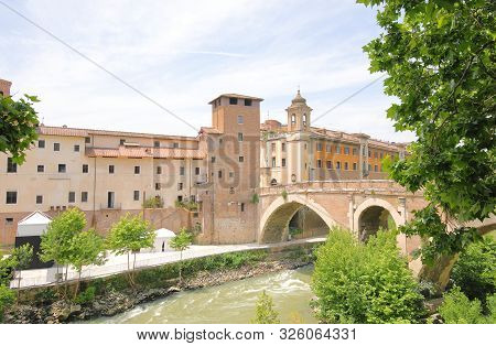 Tiber Island Fabricio Bridge Cityscape Rome Italy