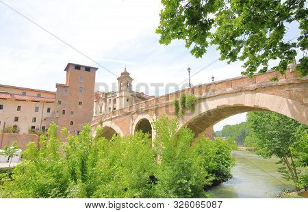 Tiber Island Fabricio Bridge Cityscape Rome Italy