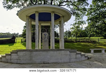 Runnymede, Surrey, Uk - October 2019: Magna Carta Memorial - Symbol Of Freedom Under Law On 6 Octobe