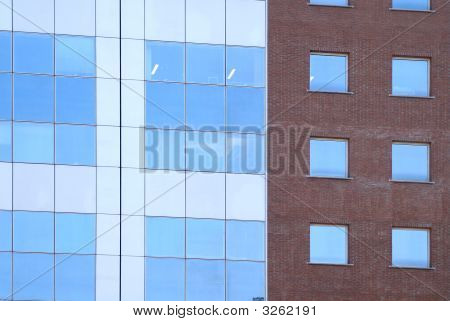 Moderno edificio faccia