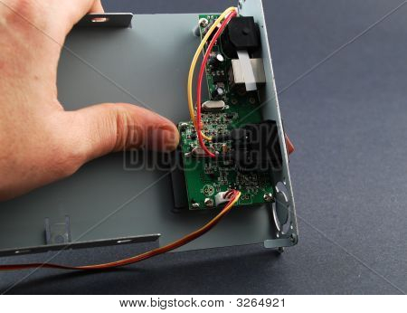 전자 부품 및 회로