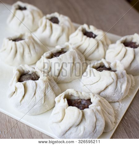 Manti Also Manty, Mantu, Or Manta Is A Type Of Dumpling Popular In Most Turkic Cuisines, As Well As 