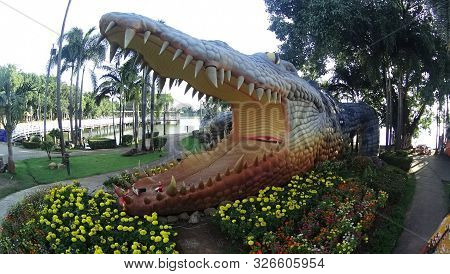 Phichit, Thailand - 1 October 2019 : Statue Of Giant Crocodile Or Phaya Chalawan At Front Of The Lak
