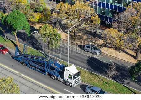 Melbourne, Australia - June 7, 2019: Flemington Road In Parkville. Flemington Road Is An Inner Urban