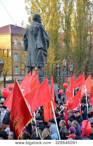 Kaliningrad, Russia - November 07, 2017: A Meeting Of The Cprf, Devoted To The 100th Anniversary Of 
