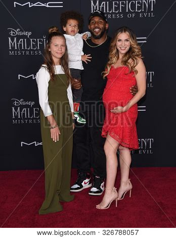 LOS ANGELES - SEP 30:  Stephen Boss, Weslie Fowler, Maddox Laurel Boss and Allison Holker arrives for 'Maleficent: Mistress of Evil' World Premiere on September 30, 2019 in Hollywood, CA