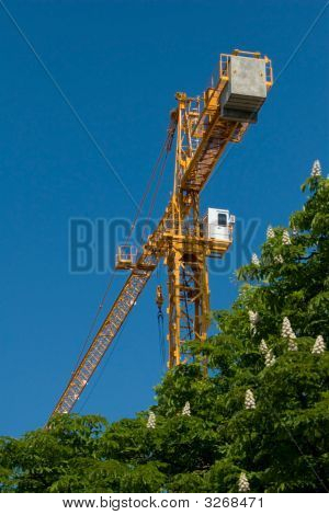 Здание кран