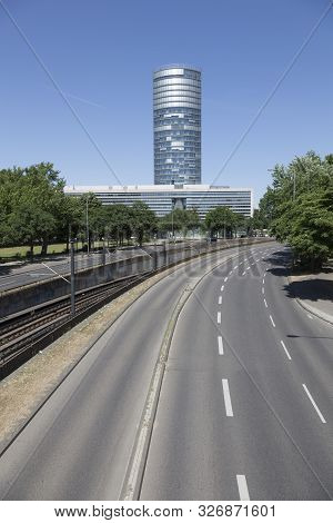 Koeln Triangle, Famous Building Near Köln Messe-deutz ( Cologne Trade Fair)
