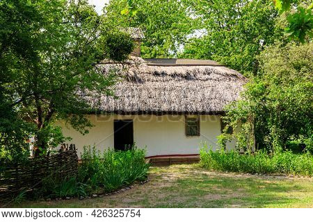 Ancient Traditional Ukrainian Rural House In Pyrohiv (pirogovo) Village Near Kiev, Ukraine