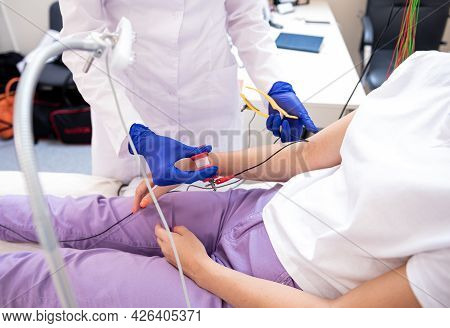 Patient Brain Testing Using Encephalography At Medical Center