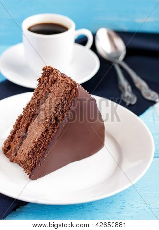 Chokladkaka med krämig choklad grädde