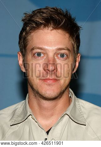 LOS ANGELES - JUN 20: Kevin Rahm arrives to  TCA Summer Press Tour 2003-CBS Party on June 20, 2003 in Hollywood, CA