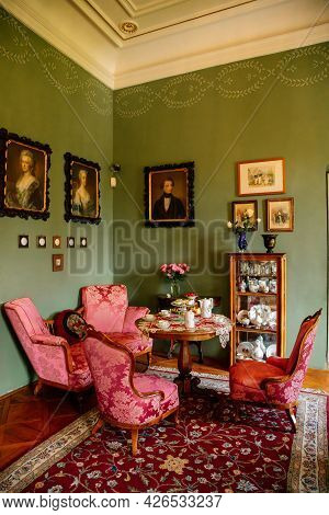 Velke Brezno, Czech Republic, 26 June 2021: Chateau Velke Brezno, Castle Interior With Baroque Furni