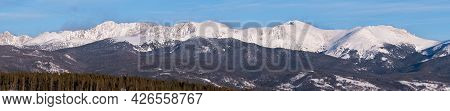 Mid Winter Snow On The Indian Peaks Mountain Range, Provides A Dramatic Backdrop To The Towns Of Fra