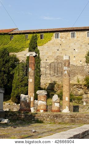 St Giusto romerske ruiner, Trieste