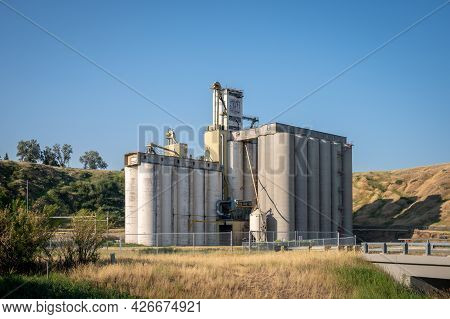 Medicine Hat, Alberta - July 11, 2021: Large Parrish Heimbecker (p H) Grain Terminal In The City Of 