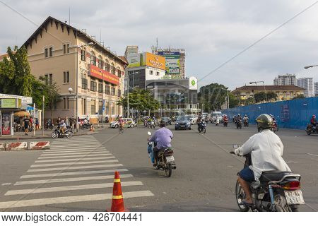 Ho Chi Minh, Vietnam - Oct 17, 2019 : Cho Ben Thanh Or Ben Thanh Market In Ho Chi Minh City, Vietnam