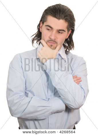 Jovem especula isolado