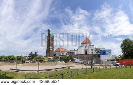 Darmstadt, Germany - June 28, 2021: The Art Nouveau Artist Area Mathildenhoehe In Darmstadt Under Re
