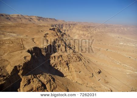 Pohled na Judské poušti od pevnosti Masada
