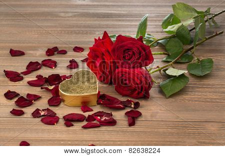 roses as a gift and surprise to a feast. photo icon for birthday, mother's day, love, valentine's day