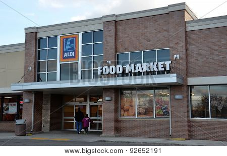 Aldi Store