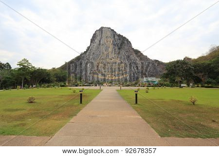 Khao Chee Chan Temple