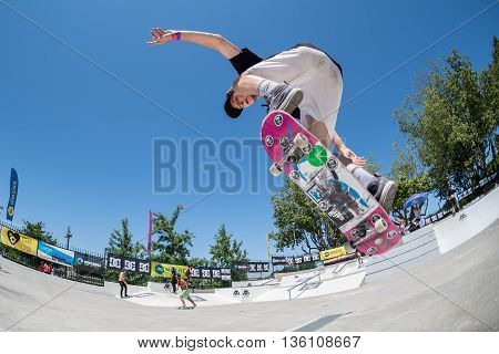 Bruno Simoes During The Dc Skate Challenge
