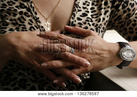 Nice Hand And Fingers Of Beautiful Worman
