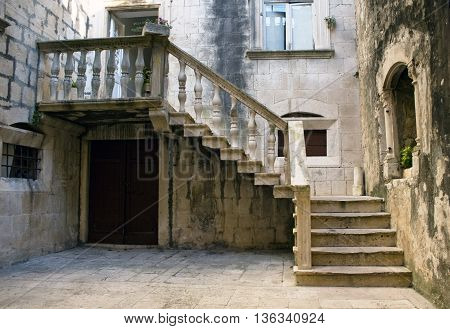 Architecture Of KorÄula