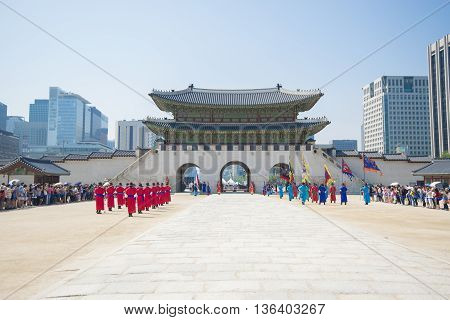 SEOULSouth Korea - MAY 22: Changing of the Royal guard ceremony at the Gwanghwamun main Gate of Gyeongbokgung Palace. MAY 22 2016 in Seoul South Korea